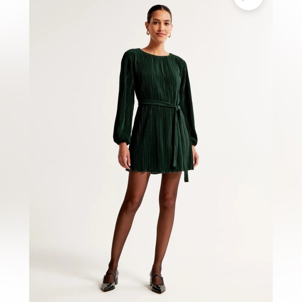 NWT Abercrombie and Fitch MEDIUM Satin Plisse Easy Mini Green Dress